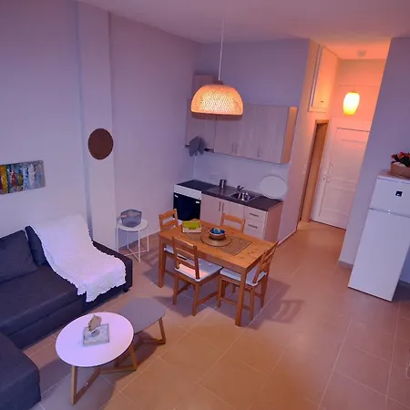 Apartment Orpheus Neos Panteleimonas